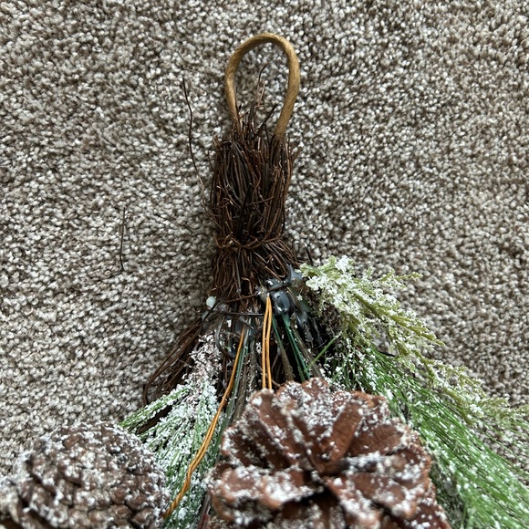 Front Door Christmas Swag - Picture 5 of 9